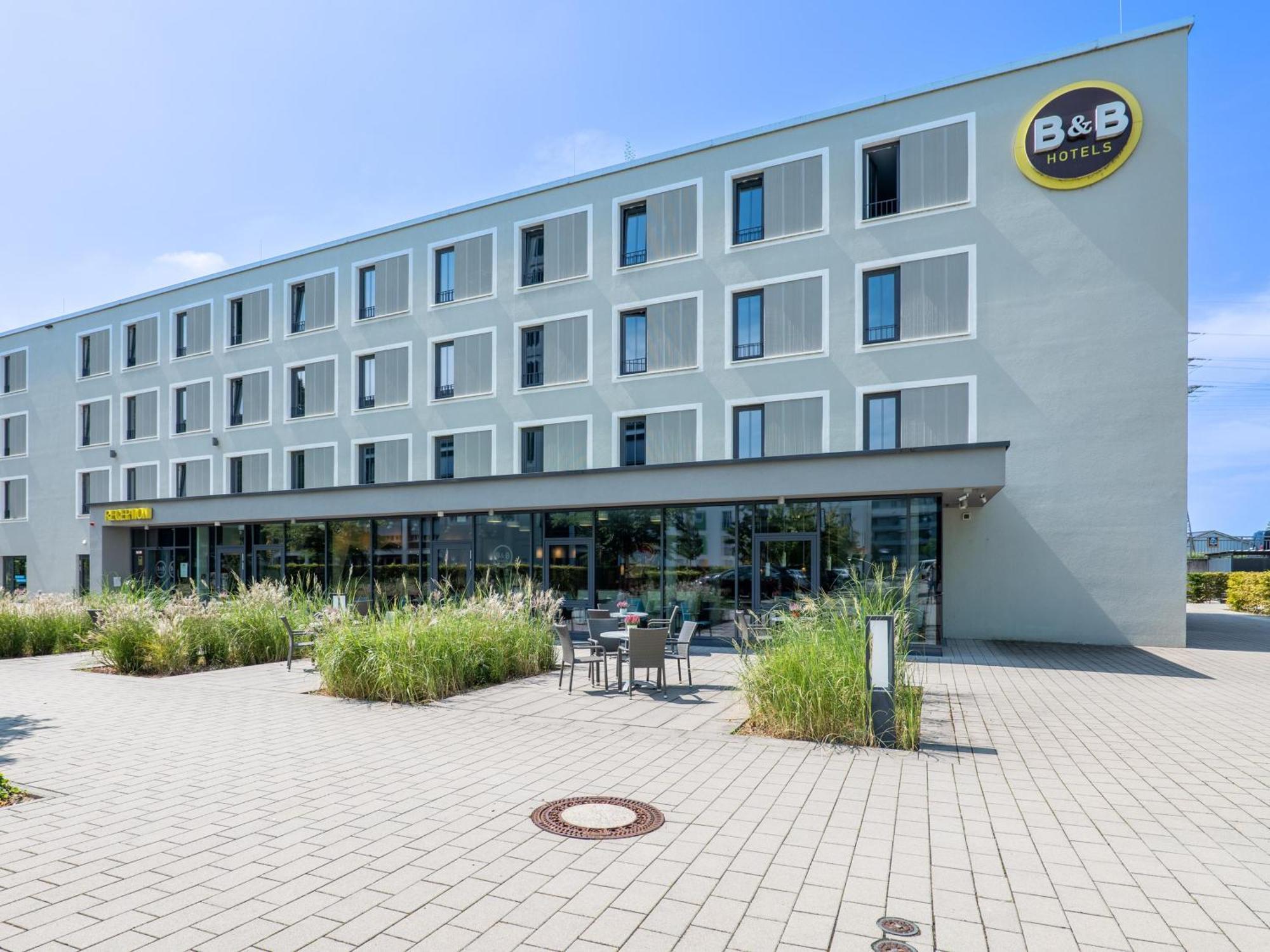 B&B Hotel Offenburg-City Exterior foto